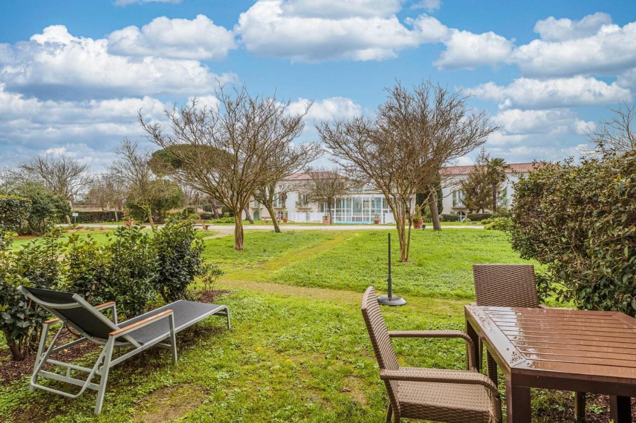 Studio Martin - Welkeys Saint-Martin-de-Re ภายนอก รูปภาพ